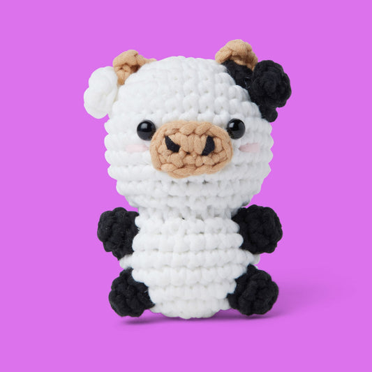 Daisy the Cow - Happy Zoo Beginners Crochet Kit - Perfect Gift with Step-by-Step Video Tutorial